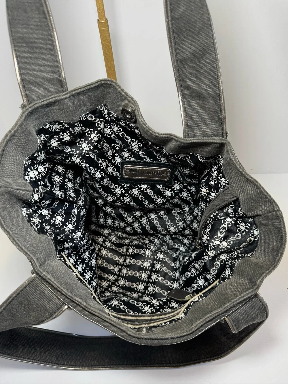 Loungefly Dia De Los Muertos (Sugar Skull) Embroidered Denim Tote Bag - Picture 6 of 7